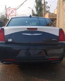 کرایسلەر 300